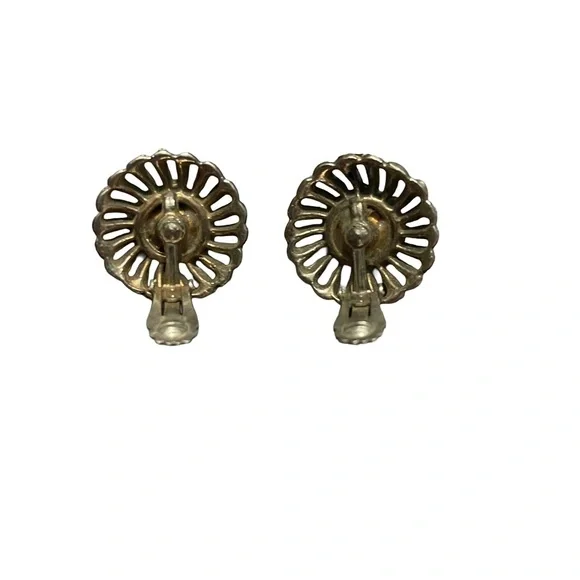 Elegant Amber Clip Vintage Earrings - Picture 3 of 3